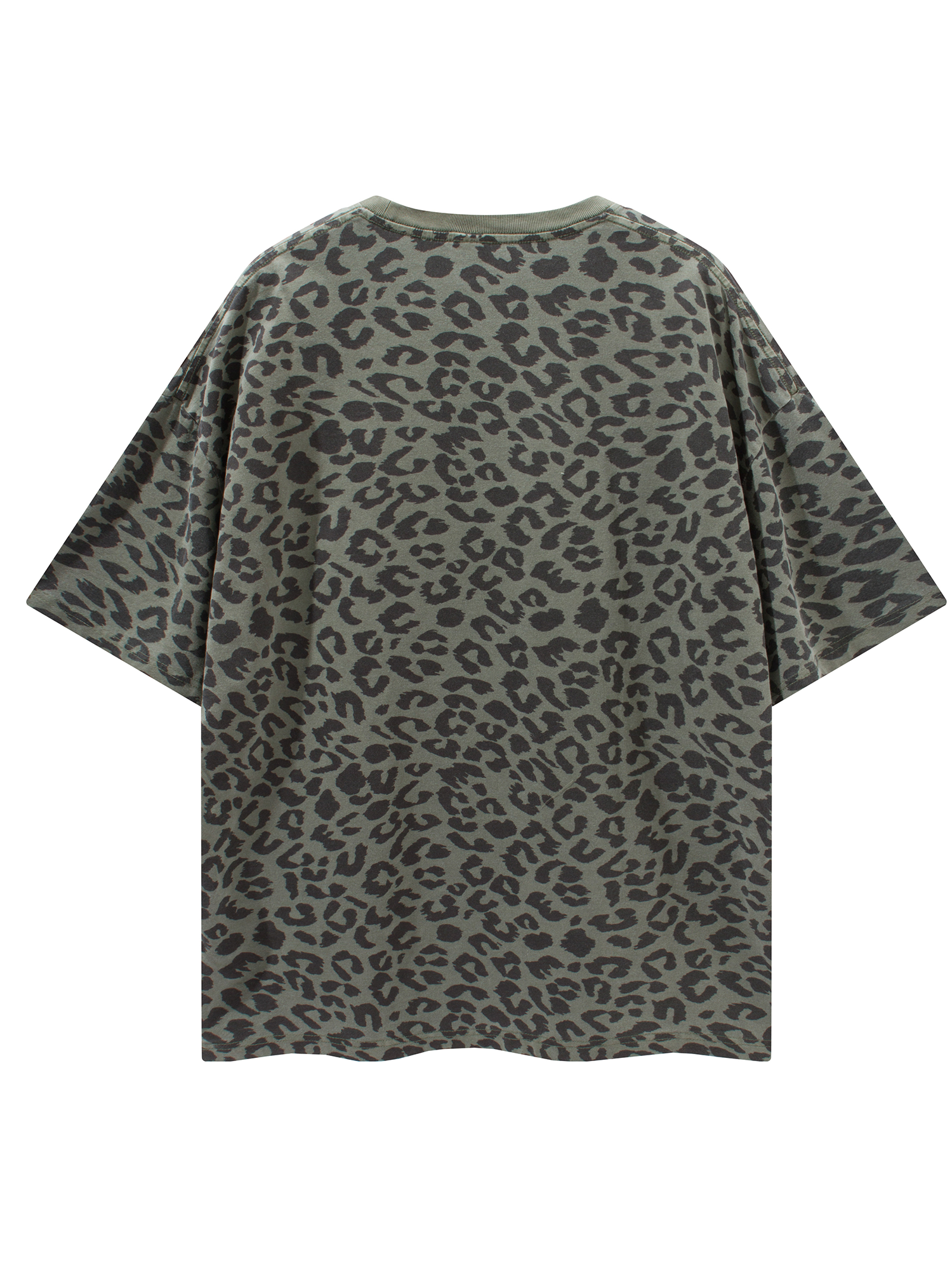 JUSTNOTAG Grünes Kurzarm-T-Shirt aus 100 % Baumwolle mit Leopardenmuster