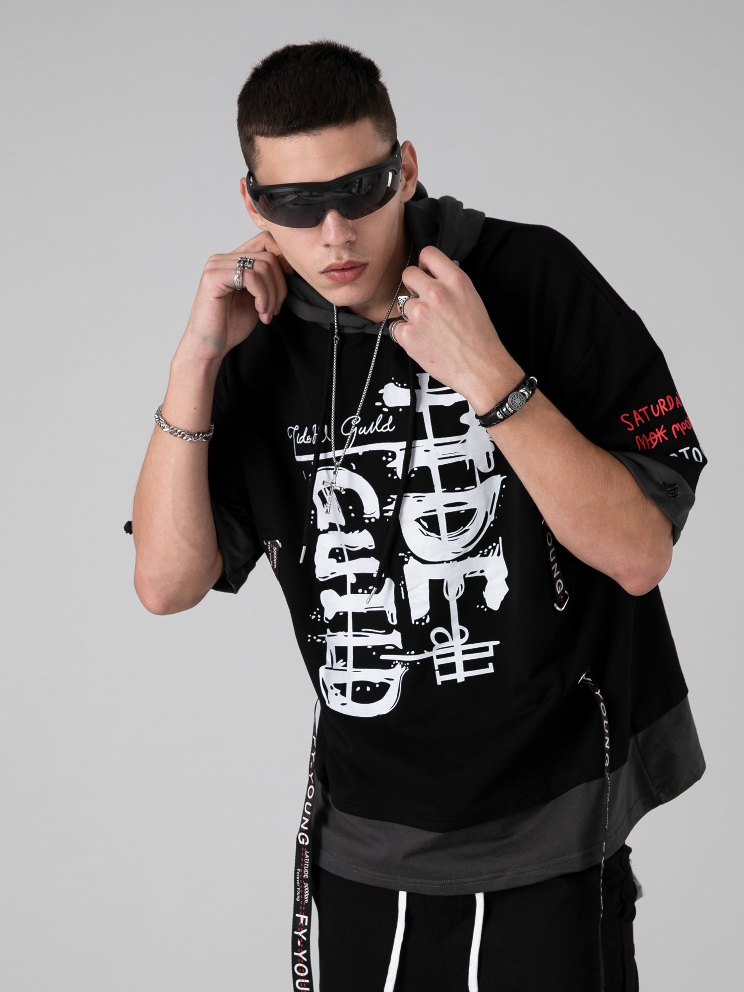 JUSTNOTAG Trendy marchio hip-hop maglione a maniche corte con cappuccio personalità maschile streamer colore corrispondente falso in due pezzi