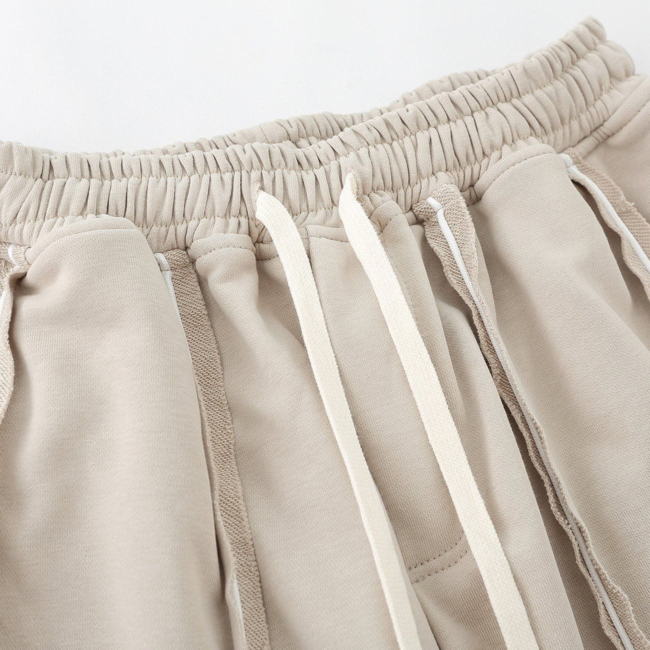 JUSTNOTAG Solid Color Drawstring Waist Shorts