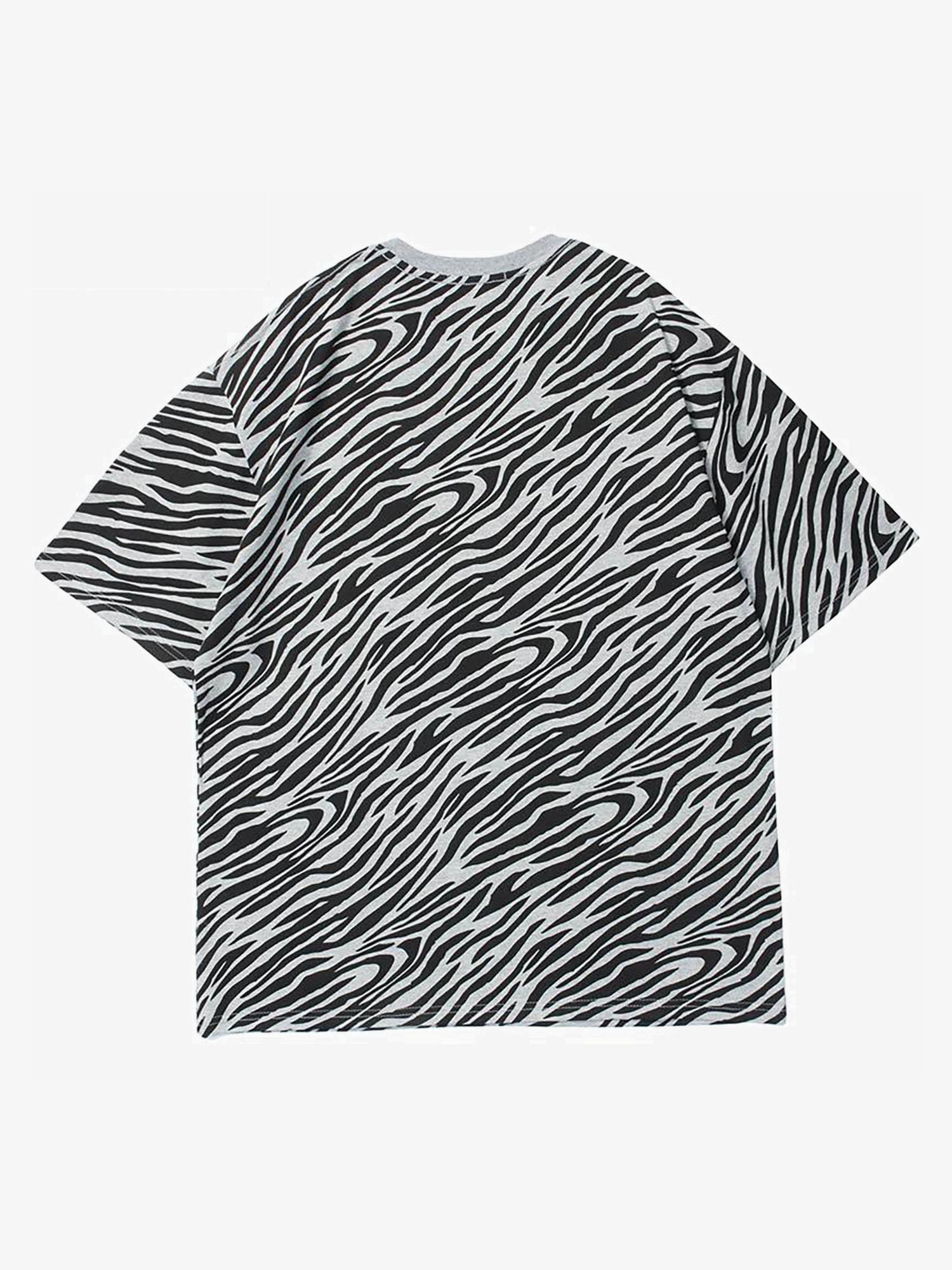 JUSTNOTAG Zebra Striped bear Hugging Bear Print Short Sleeve Tee